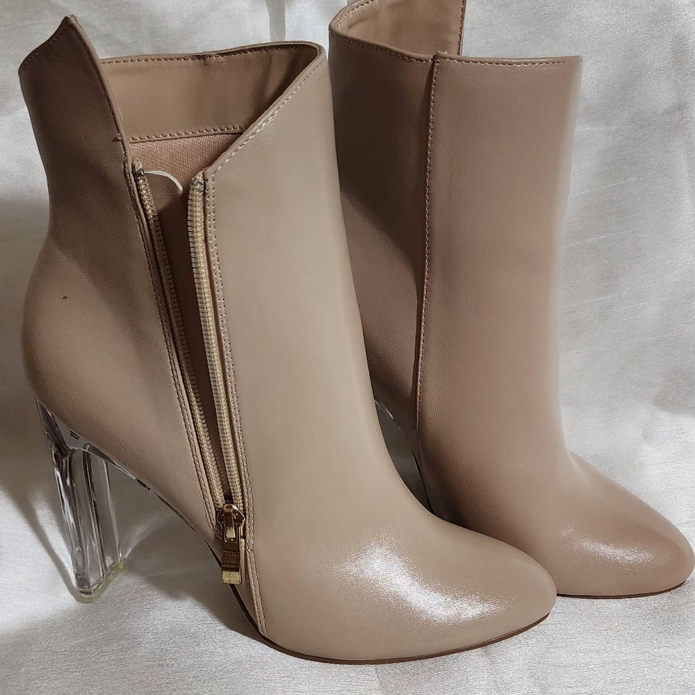 Midsize Booties likenew worn once.